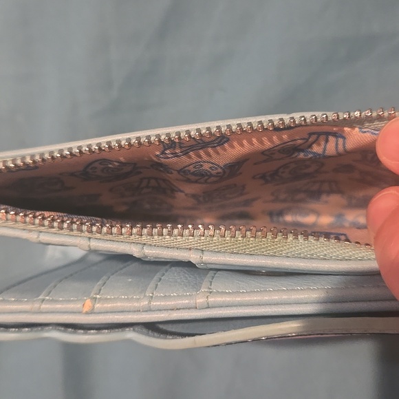 Loungefly Nickelodeon Spongebob Gary Wallet - Picture 5 of 5